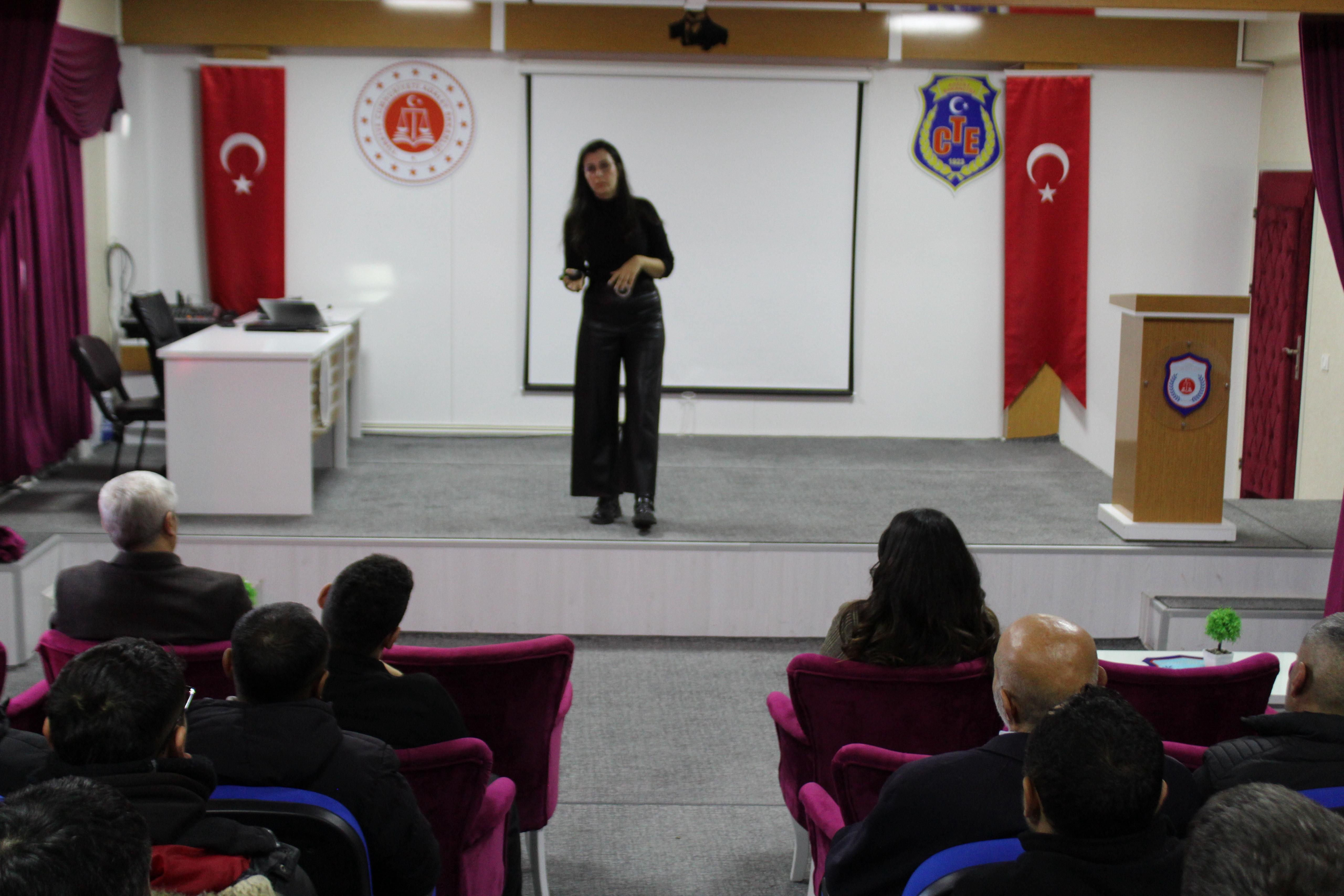 empati-ve-kisisel-gelisim-semineri